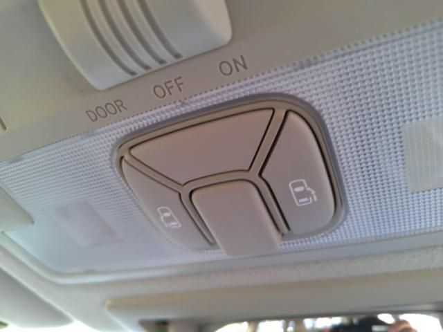 TOYOTA ESTIMA 2009 Image 31