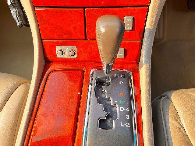 TOYOTA CELSIOR 2003 Image 31