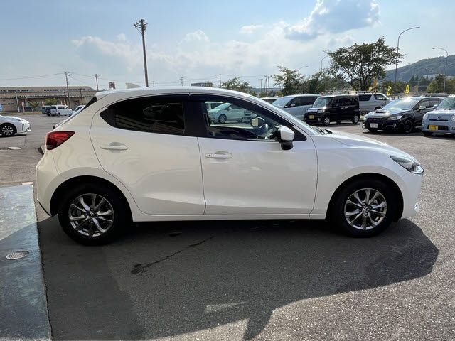 MAZDA 2 2020 Image 31