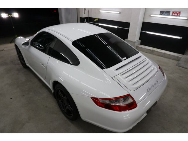 PORSCHE 911 2005 Image 31