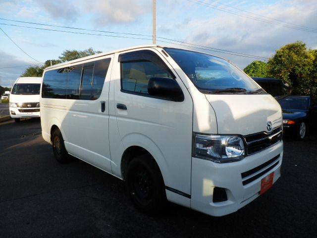TOYOTA HIACE VAN 4WD 2013 Image 31