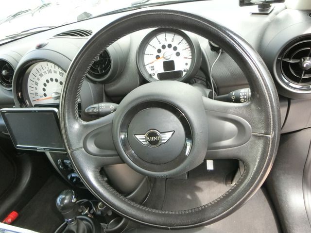 BMW MINI COOPER CROS 2014 Image 31