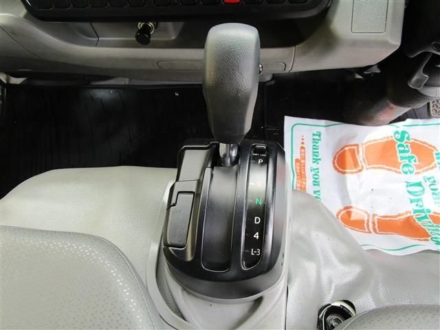 HINO DUTRO 2018 Image 31