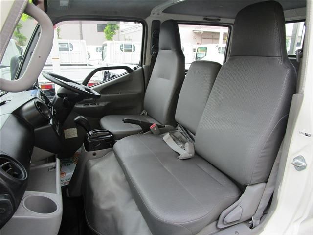 HINO DUTRO 2018 Image 31