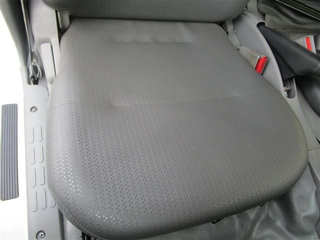 HINO DUTRO 2018 Image 31