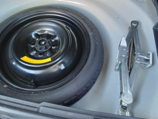 TOYOTA COROLLA FIELDER 2011 Image 31