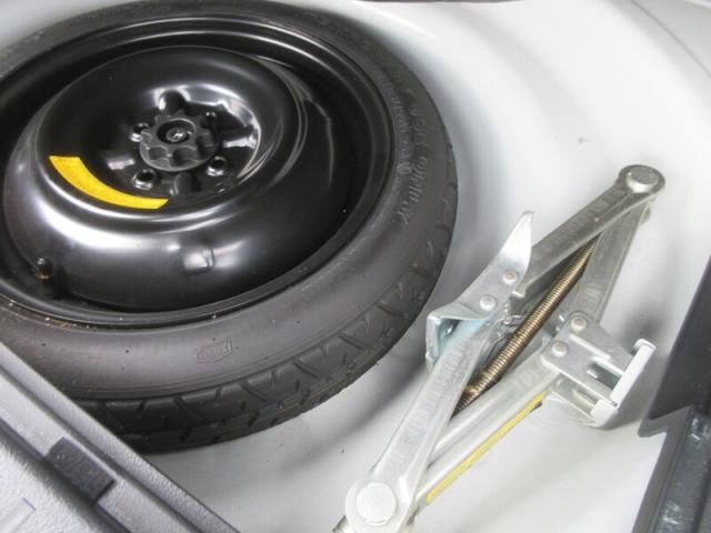 TOYOTA COROLLA FIELDER 2011 Image 31