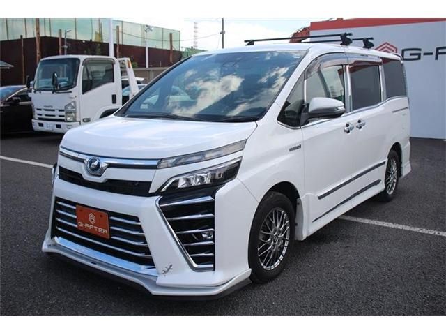 TOYOTA VOXY HYBRID 2017 Image 31