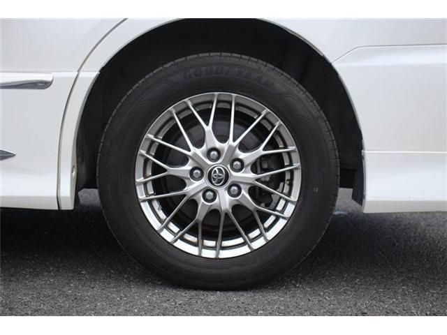 TOYOTA VOXY HYBRID 2017 Image 31