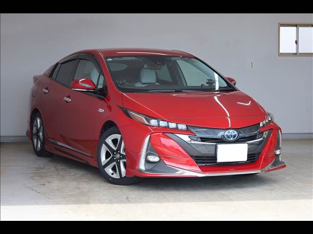 TOYOTA PRIUS PHV 2020 Image 31