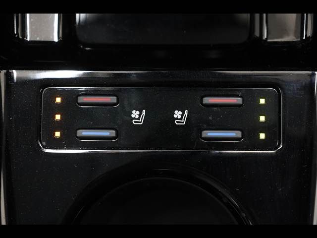 TOYOTA PRIUS PHV 2020 Image 31