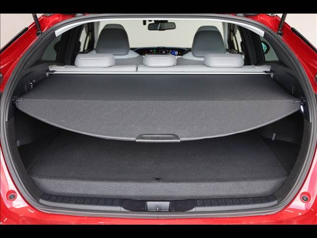 TOYOTA PRIUS PHV 2020 Image 31