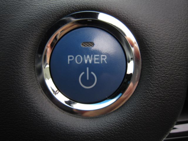 TOYOTA ESTIMA HYBRID 4WD 2017 Image 31