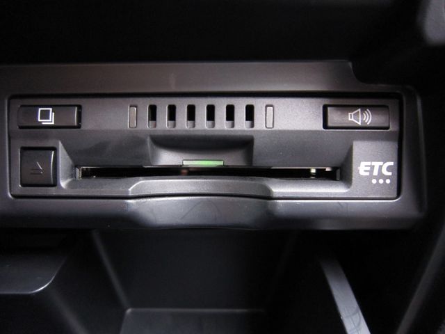 TOYOTA ESTIMA HYBRID 4WD 2017 Image 31