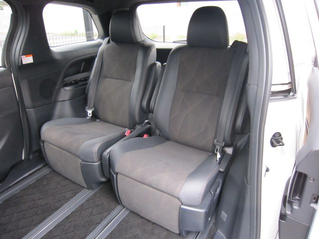 TOYOTA ESTIMA HYBRID 4WD 2017 Image 31