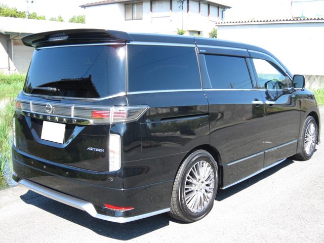 NISSAN ELGRAND 2021 Image 31