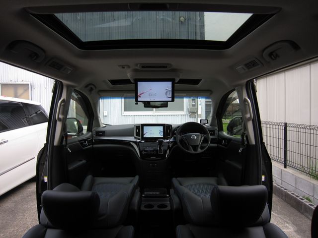 NISSAN ELGRAND 2021 Image 31