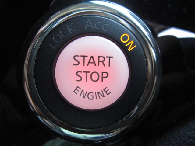 NISSAN ELGRAND 2021 Image 31