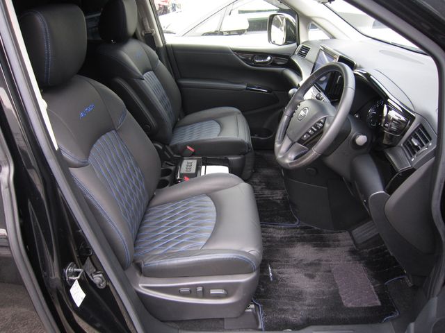 NISSAN ELGRAND 2021 Image 31