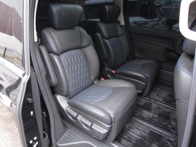 NISSAN ELGRAND 2021 Image 31