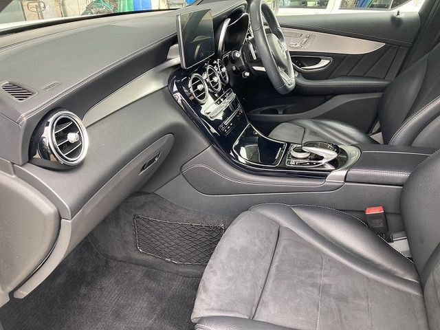 MERCEDES BENZ GLC CL 2016 Image 31