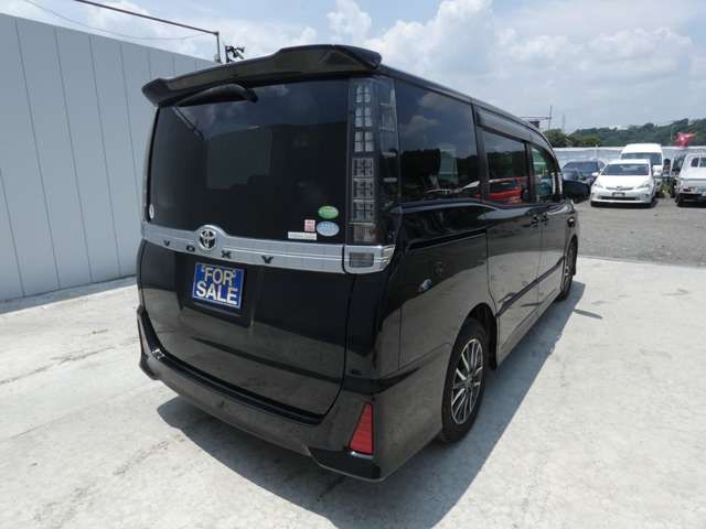 TOYOTA VOXY 2014 Image 31