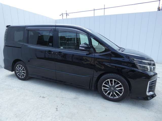 TOYOTA VOXY 2014 Image 31