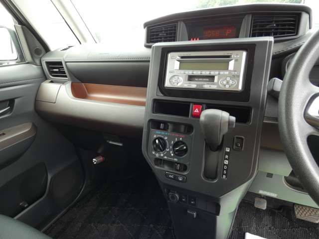 TOYOTA TANK 2018 Image 31