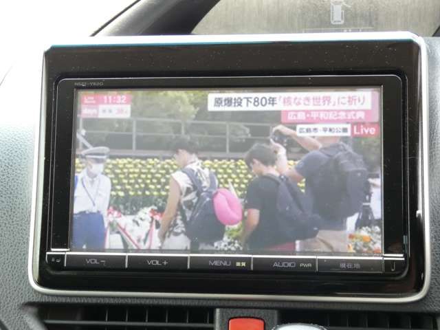 TOYOTA VOXY 2014 Image 31