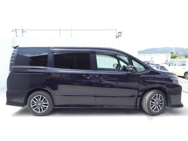 TOYOTA VOXY 2014 Image 31