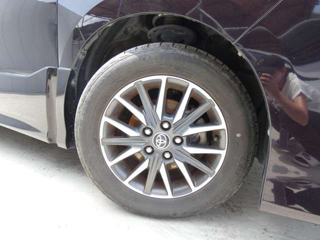 TOYOTA VOXY 2014 Image 31