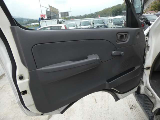 NISSAN CARAVAN VAN 2WD 2002 Image 31