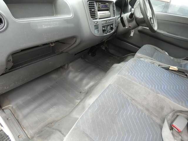NISSAN CARAVAN VAN 2WD 2002 Image 31