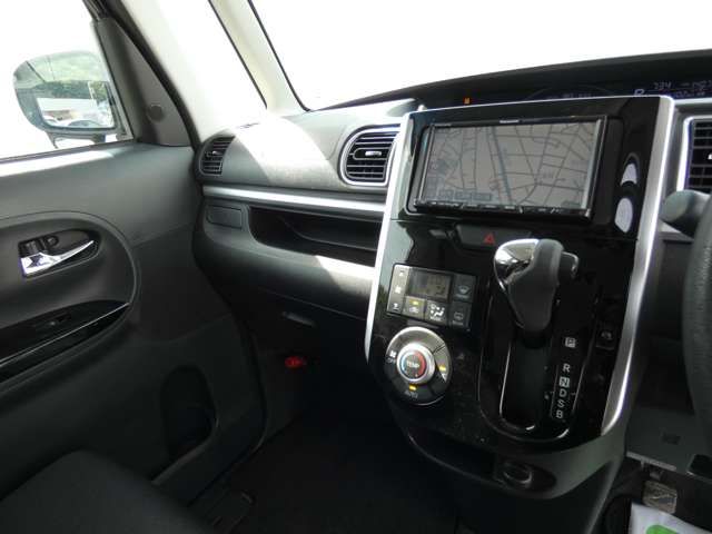 DAIHATSU TANTO 2014 Image 31