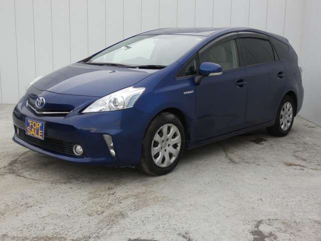 TOYOTA PRIUS ALPHA 2012 Image 31