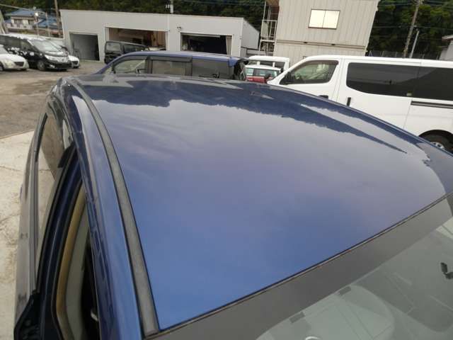 TOYOTA PRIUS ALPHA 2012 Image 31