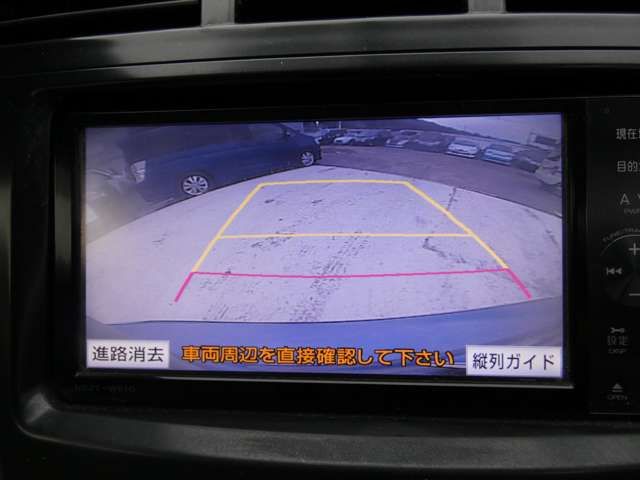 TOYOTA PRIUS ALPHA 2012 Image 31