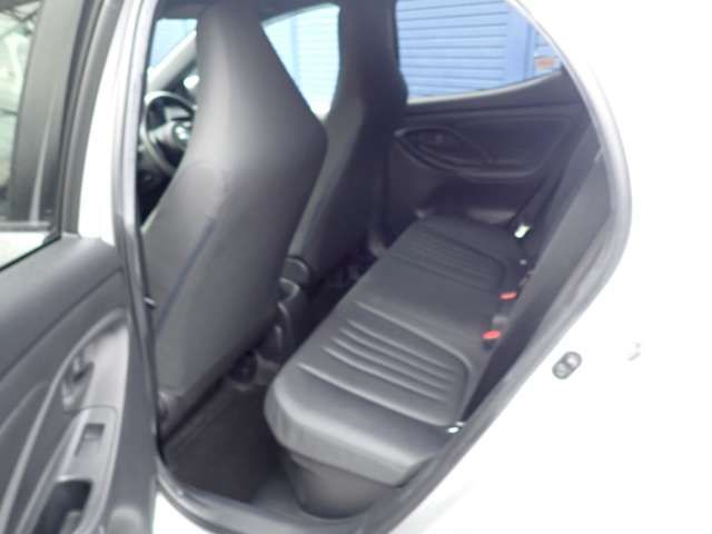 TOYOTA YARIS HYBRID 2020 Image 31