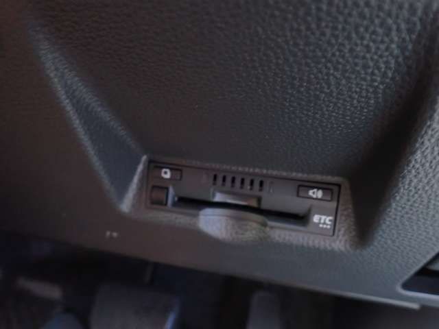 TOYOTA YARIS HYBRID 2020 Image 31