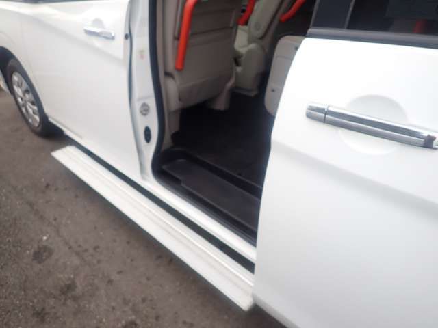 NISSAN SERENA  WG 4WD 2017 Image 31