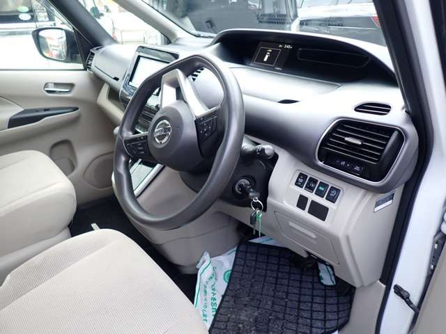 NISSAN SERENA  WG 4WD 2017 Image 31