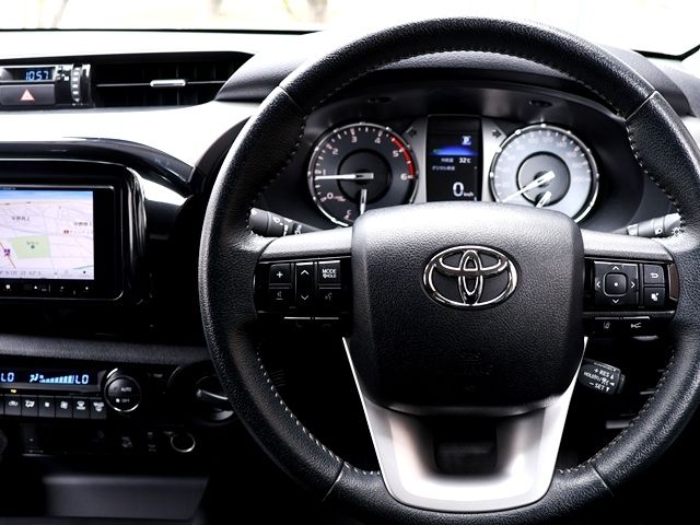 TOYOTA HILUX 4WD 2021 Image 31