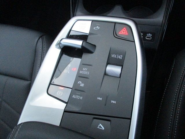 BMW 2SERIES ACTIVE T 2025 Image 31