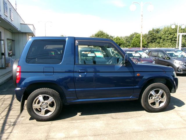 MITSUBISHI PAJERO MINI 4WD 2011 Image 31