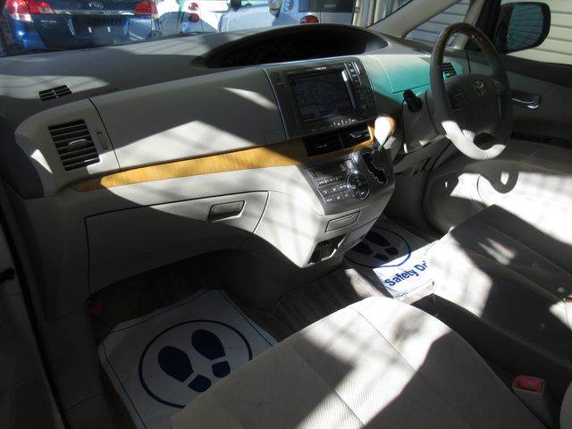 TOYOTA ESTIMA 2006 Image 31