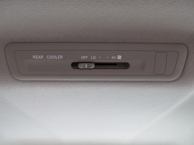 TOYOTA ESTIMA 2006 Image 31