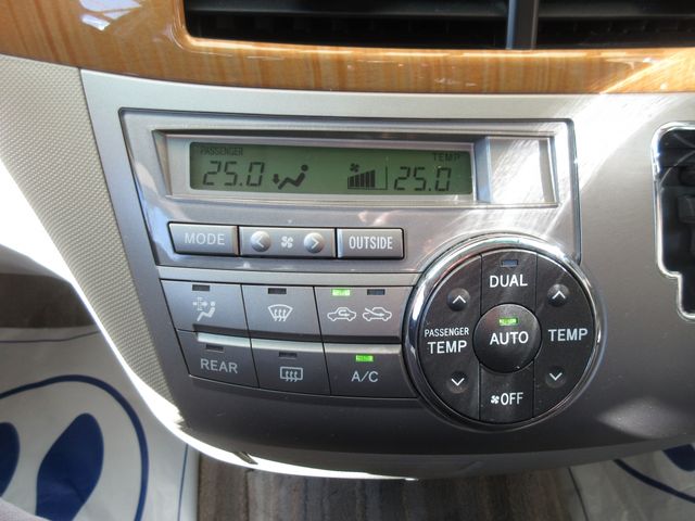 TOYOTA ESTIMA 2006 Image 31
