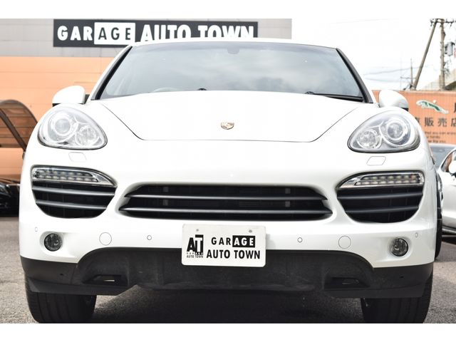 PORSCHE CAYENNE 2013 Image 31