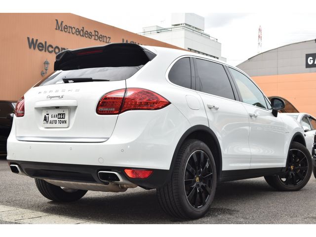 PORSCHE CAYENNE 2013 Image 31