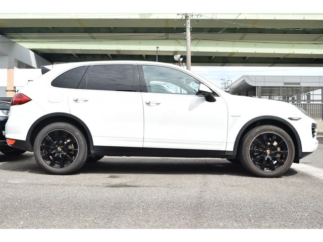 PORSCHE CAYENNE 2013 Image 31